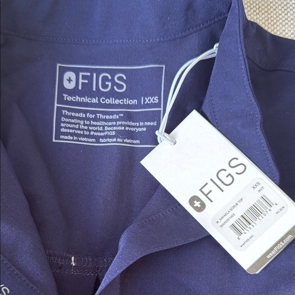 Figs Navy Blue Sleeveless Top - Picture 2 of 2